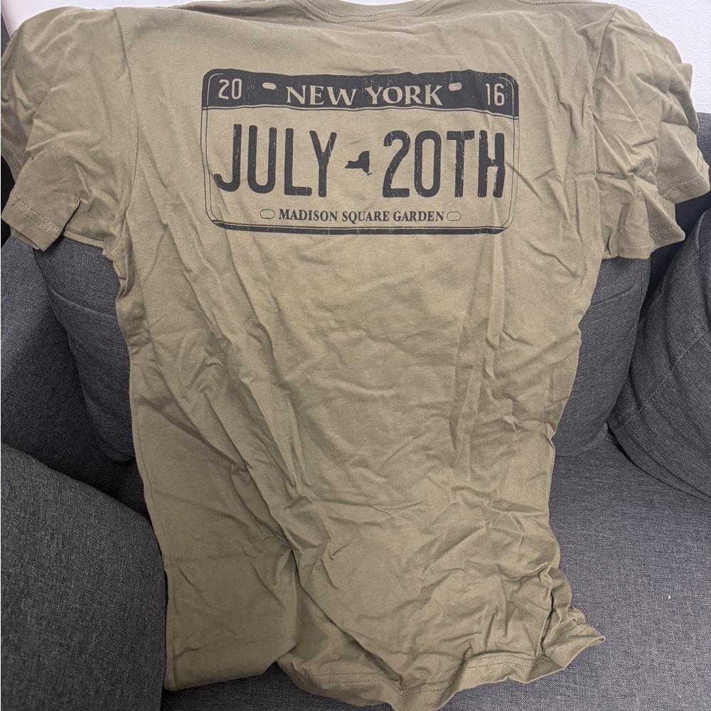 Billy Joel Graphic Tees - Picture 2 of 6